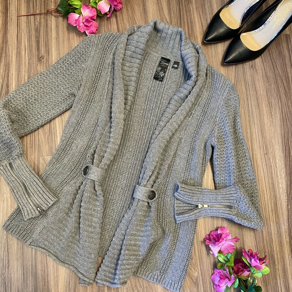 Beautiful Women’s Grey Cardigan Sweater